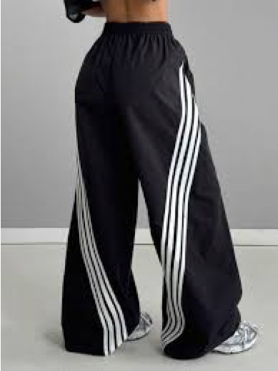 Floo Pants - New! Floo Black & White Barrel Sweatpants Size Small
